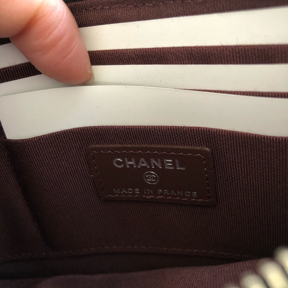 Brand new Chanel black phone wallet SHW - Picture 11 of 16